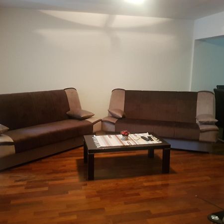 Bujic Apartment Petrovac Exterior foto