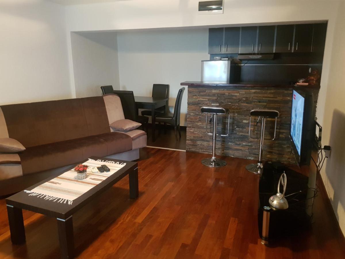Bujic Apartment Petrovac Exterior foto